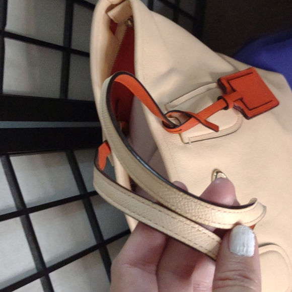 Coach Taxi Tote 💕 - Picture 2 of 11